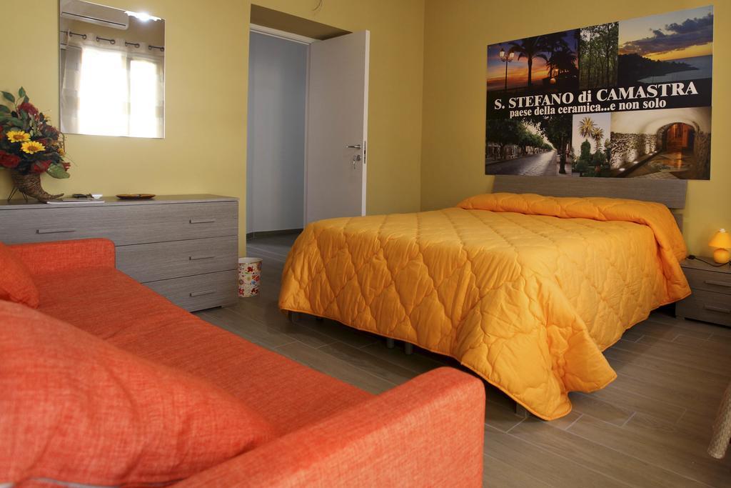 B&B La Grande Mela Santo Stefano di Camastra Chambre photo